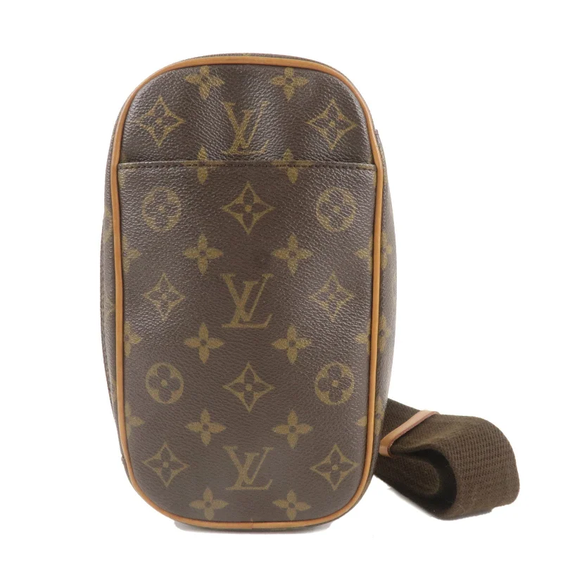 Louis Vuitton Monogram Pochette Gange Crossbody Bag M51870