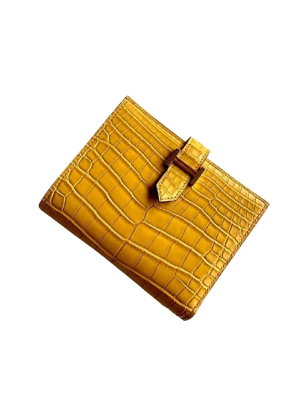 Hermès Bearn Compact Mimosa Matte Alligator GHW #Y SKC1833